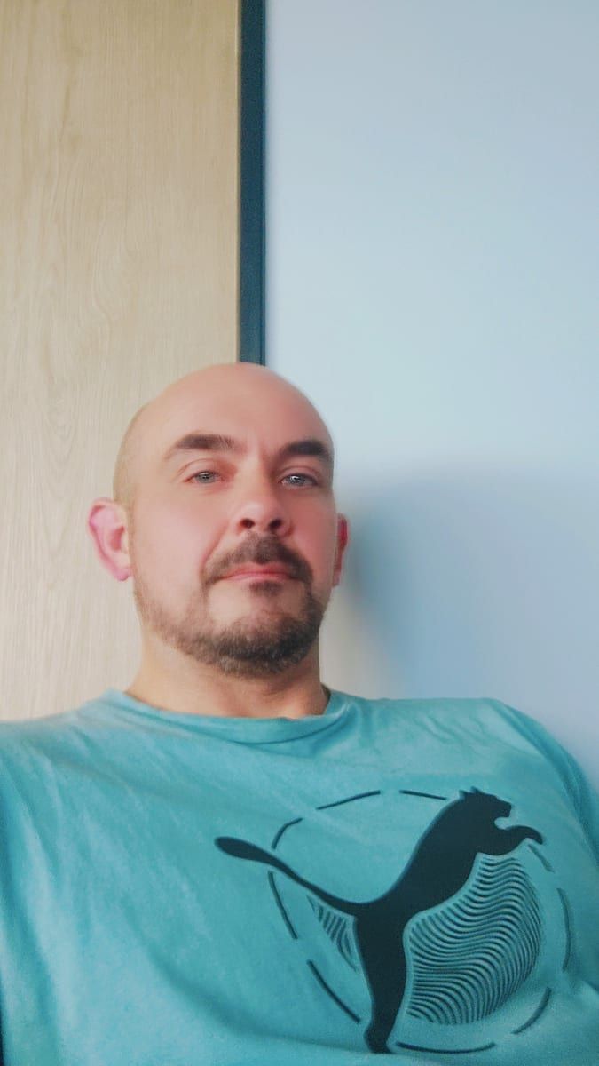 Taufik - Annonces gay à Dompierre FR Profil de Taufik, 24 ans, Annonces gay à Dompierre FR (Fribourg)