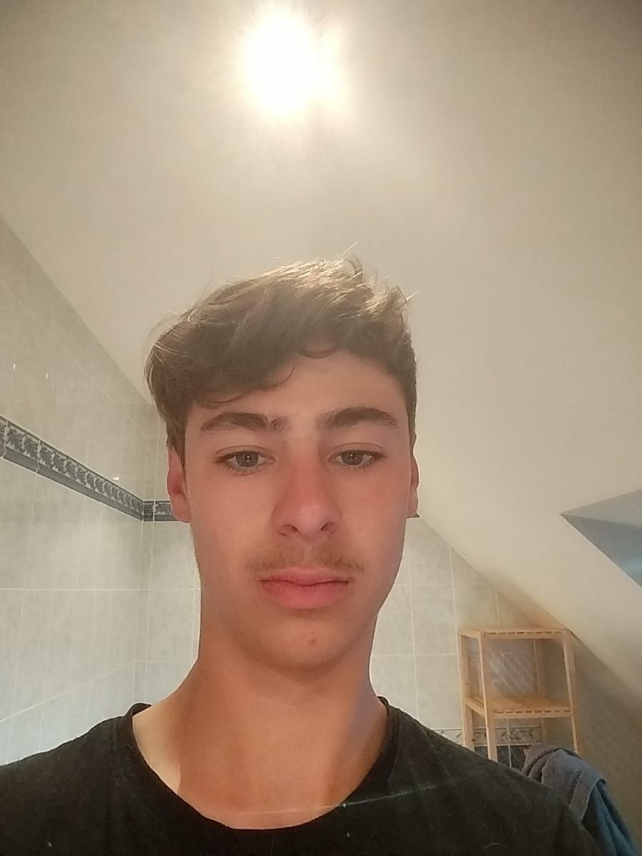 Magloire - Annonces gay à Le Bry Profil de Magloire, 31 ans, Annonces gay à Le Bry (Fribourg)