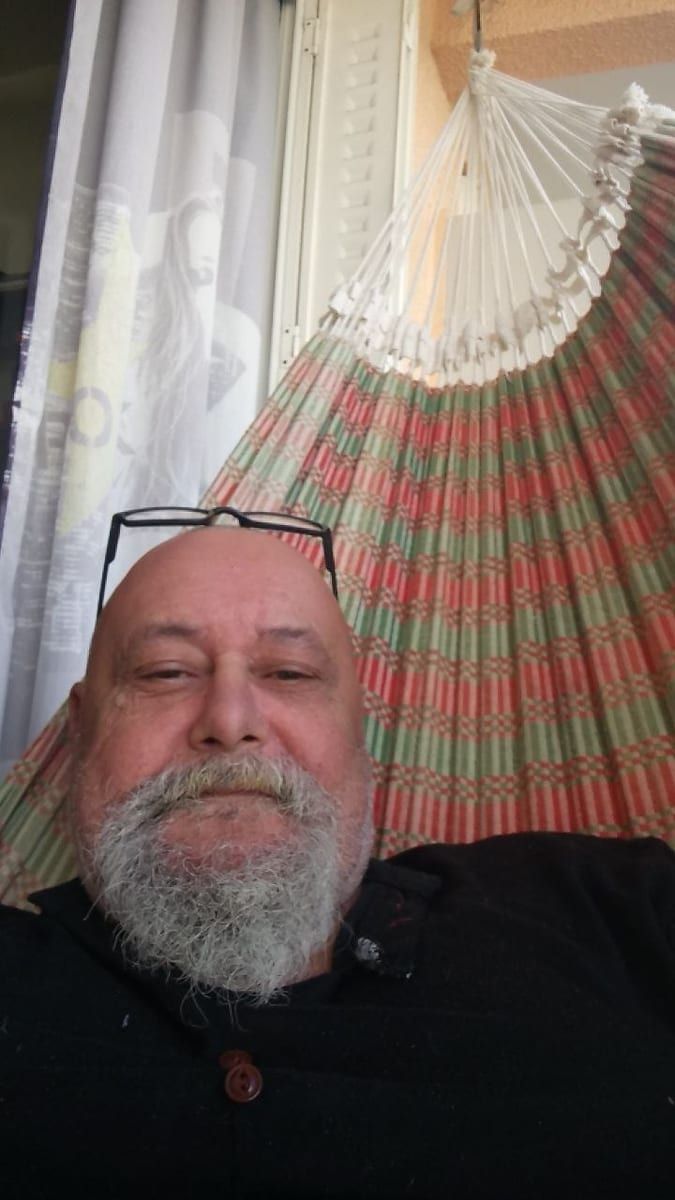 Tonny - Annonces gay à Léchelles Profil de Tonny, 41 ans, Annonces gay à Léchelles (Fribourg)