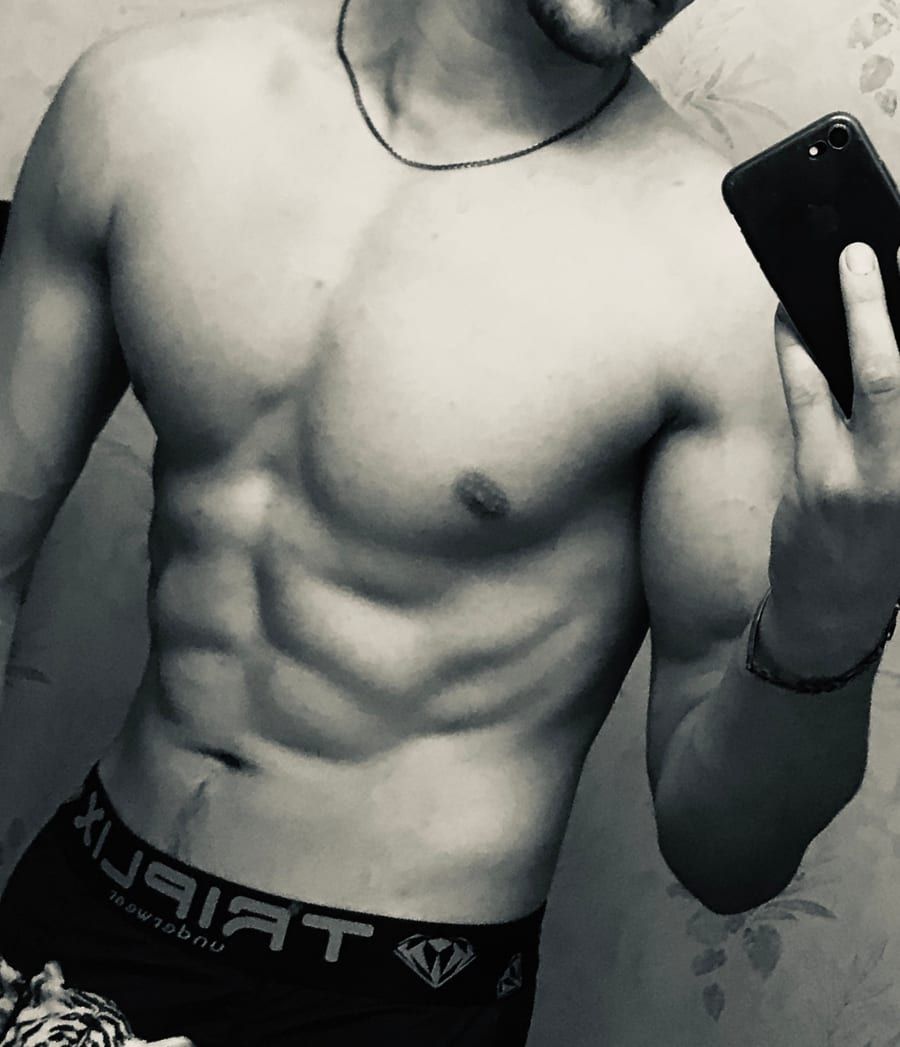 Erwan - Annonces gay à Broc Profil de Erwan, 26 ans, Annonces gay à Broc (Fribourg)