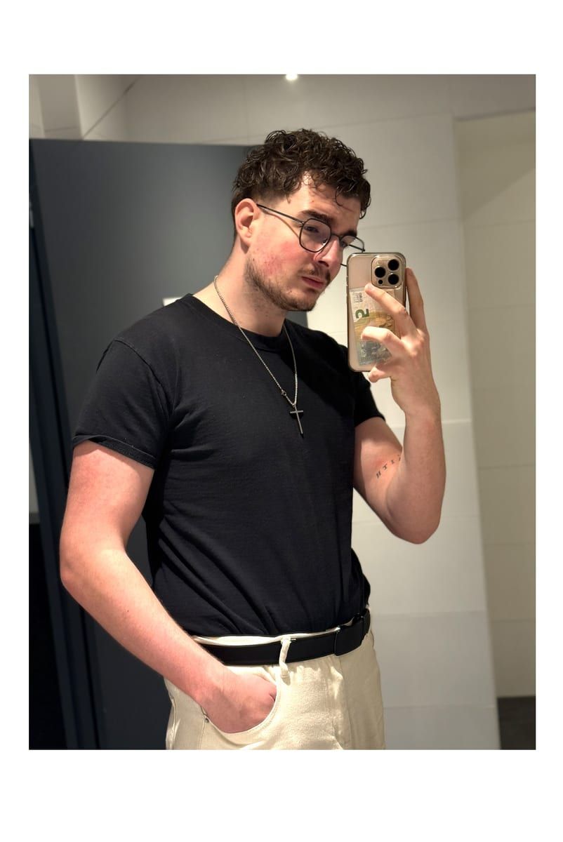 Profil de Robbie, 25 ans, Annonces gay à Chavannes-les-Forts (Fribourg)
