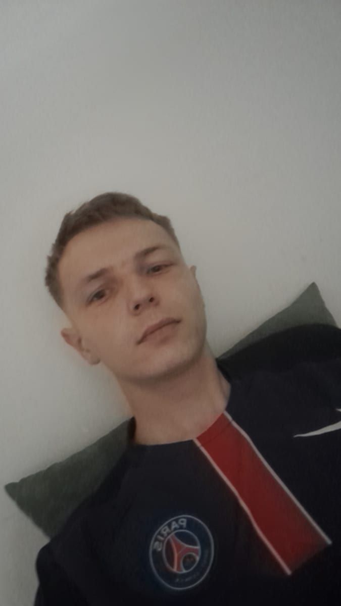 Souleimen - Annonces gay à Dompierre FR Profil de Souleimen, 28 ans, Annonces gay à Dompierre FR (Fribourg)