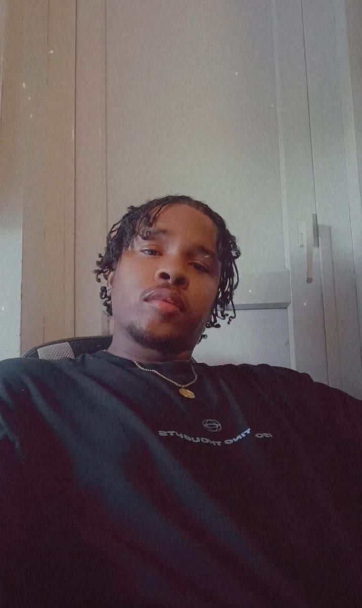 Profil de Sega, 42 ans, Annonces gay à Vaulruz (Fribourg)