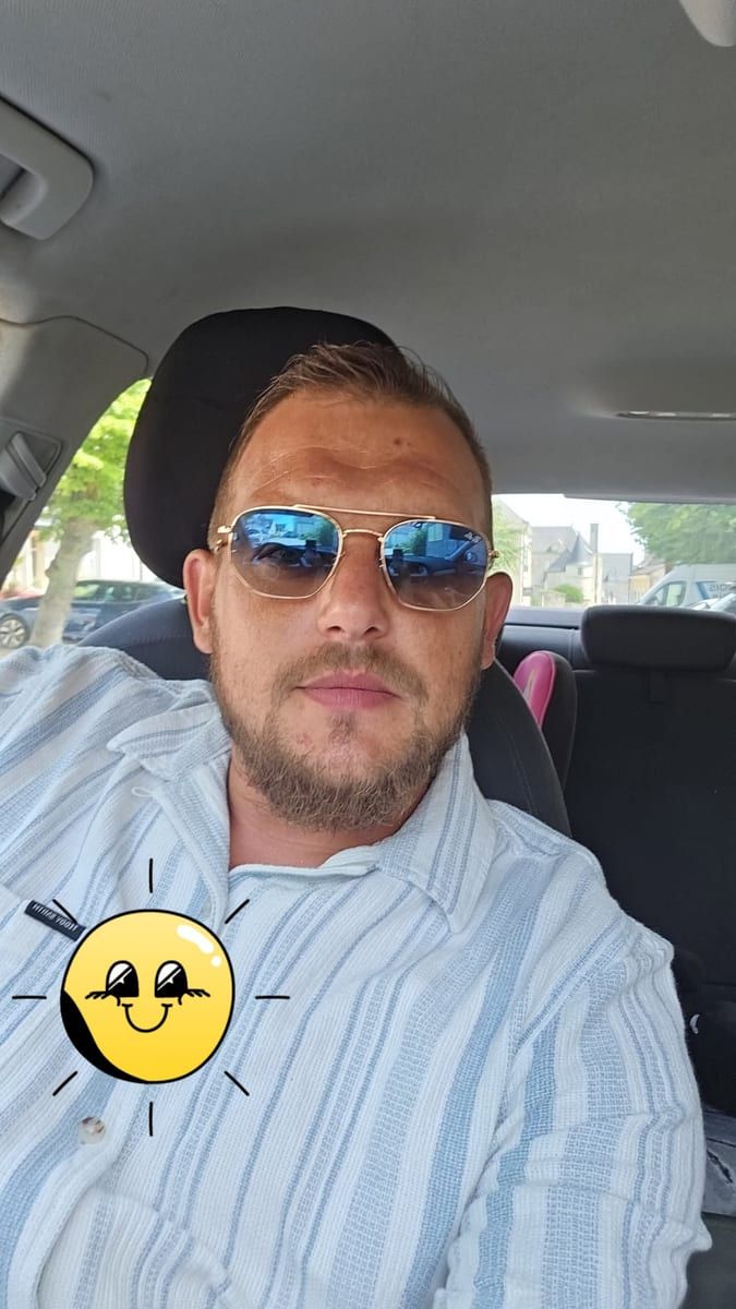 Guillain - Annonces gay à Sommentier Profil de Guillain, 43 ans, Annonces gay à Sommentier (Fribourg)