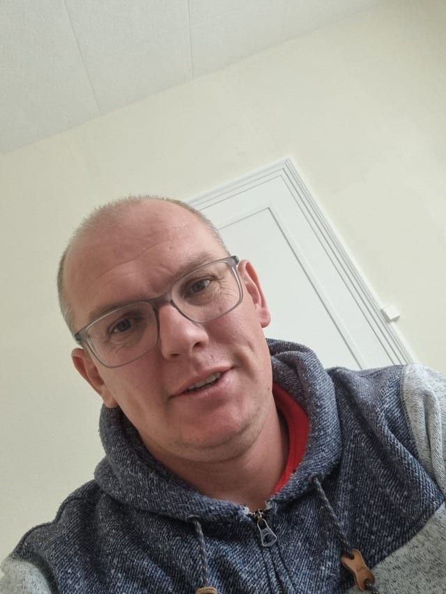 Cesare - Annonces gay à Blessens Profil de Cesare, 24 ans, Annonces gay à Blessens (Fribourg)