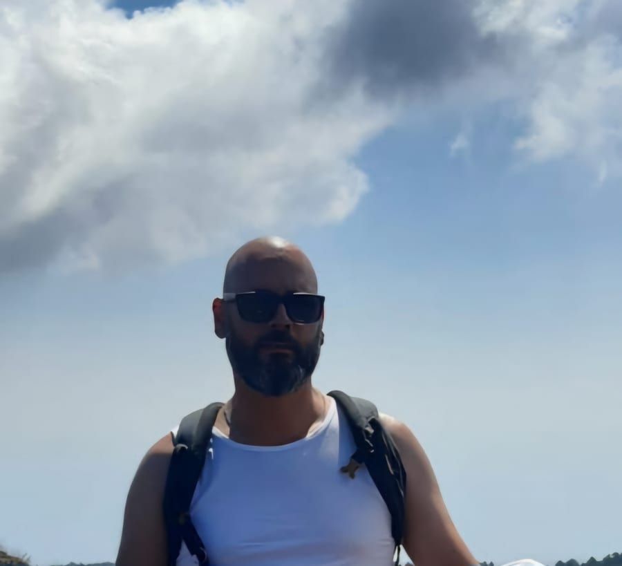 Mouhammad - Annonces gay à Mossel Profil de Mouhammad, 35 ans, Annonces gay à Mossel (Fribourg)