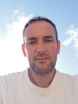 Profil de Zine, 40 ans, Annonces gay à Delley (Fribourg)