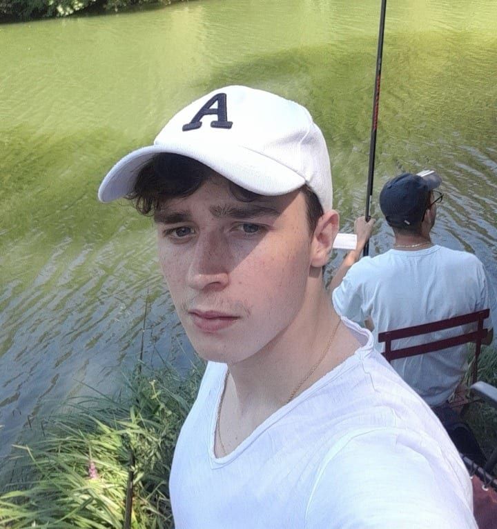 Camile - Annonces gay à Flamatt Profil de Camile, 27 ans, Annonces gay à Flamatt (Fribourg)