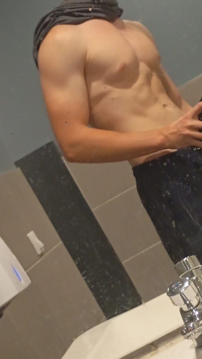 Profil de Colyn, 32 ans, Annonces gay à Vuissens (Fribourg)
