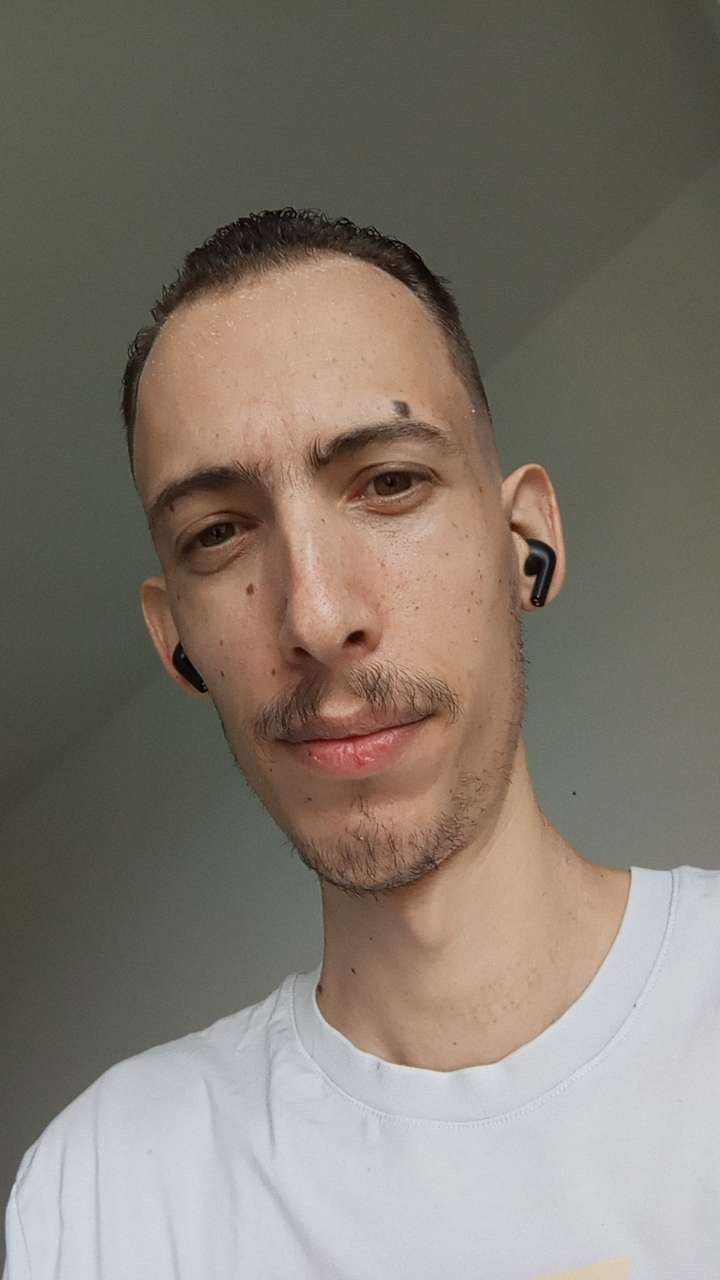 Profil de Lenael, 34 ans, Annonces gay à Magnedens (Fribourg)