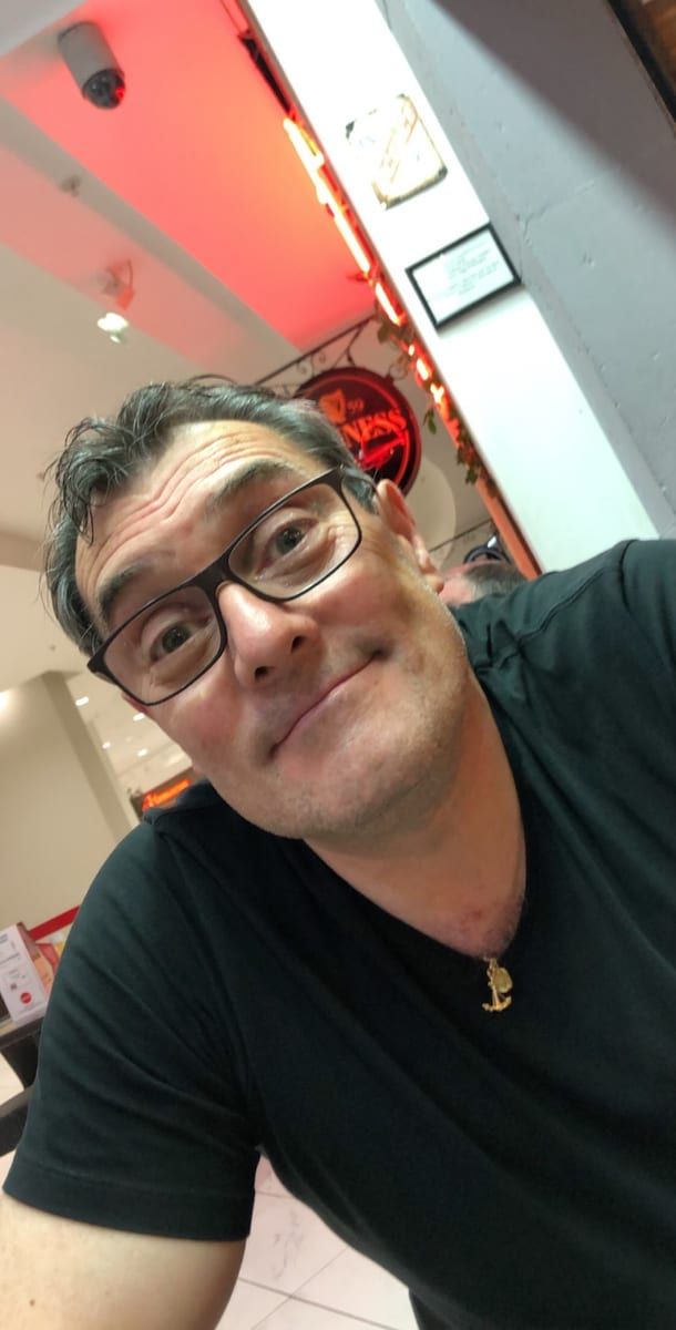 Axel - Annonces gay à Sommentier Profil de Axel, 38 ans, Annonces gay à Sommentier (Fribourg)