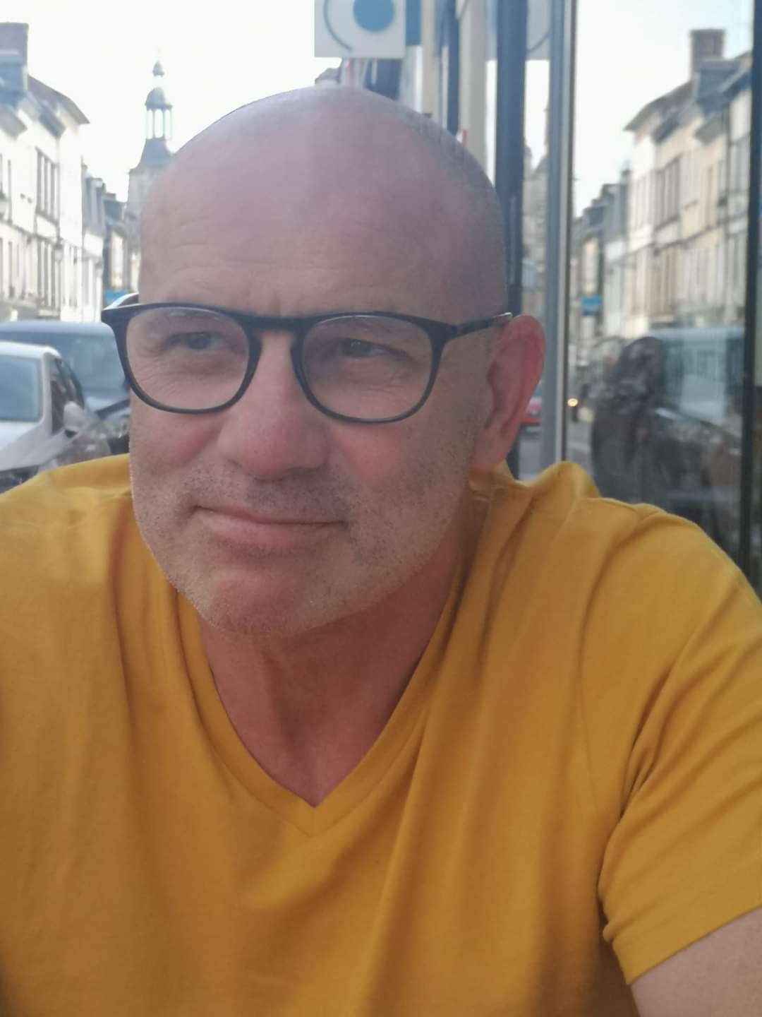 Damas - Annonces gay à Oleyres Profil de Damas, 39 ans, Annonces gay à Oleyres (Fribourg)