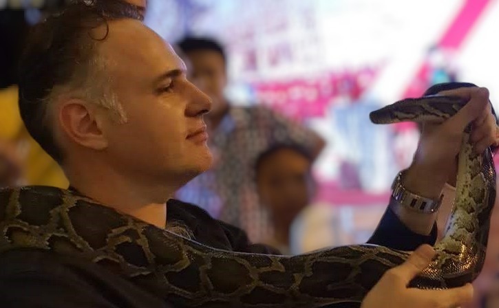 Profil de Abdelrazak, 38 ans, Annonces gay à Villarlod (Fribourg)