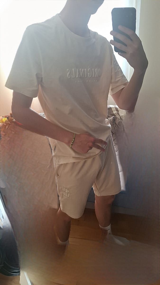 Diogo - Annonces gay à Oleyres Profil de Diogo, 25 ans, Annonces gay à Oleyres (Fribourg)