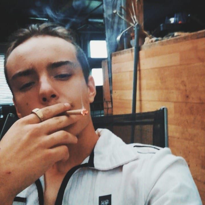 Profil de Pema, 25 ans, Annonces gay à Prez-vers-Siviriez (Fribourg)
