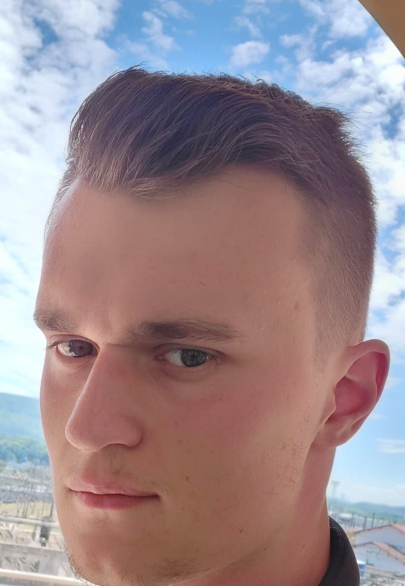 Profil de Almamy, 27 ans, Annonces gay à Bollion (Fribourg)