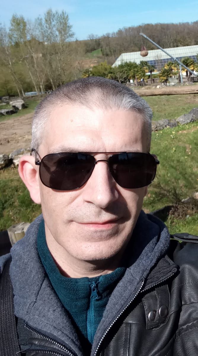 Profil de Paul-eric, 37 ans, Annonces gay à Estévenens (Fribourg)