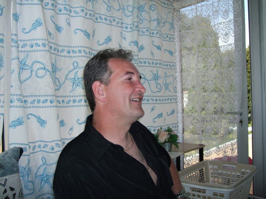 Giordano - Annonces gay à Léchelles Profil de Giordano, 30 ans, Annonces gay à Léchelles (Fribourg)