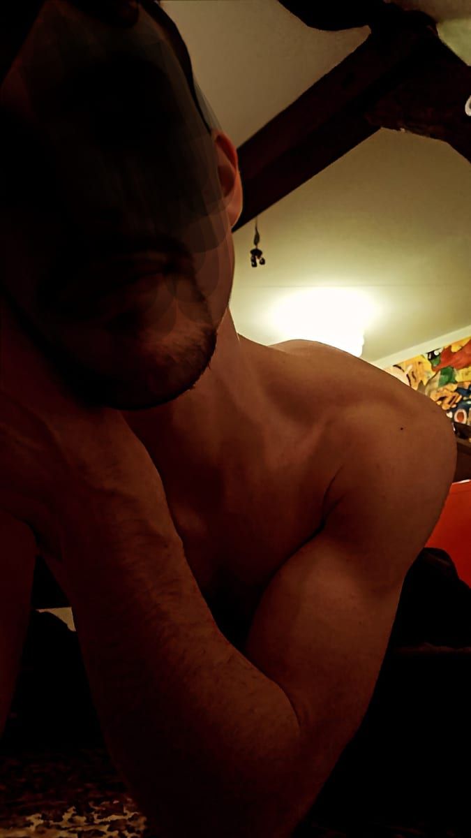 Sevket - Annonces gay à Planfayon Profil de Sevket, 40 ans, Annonces gay à Planfayon (Fribourg)