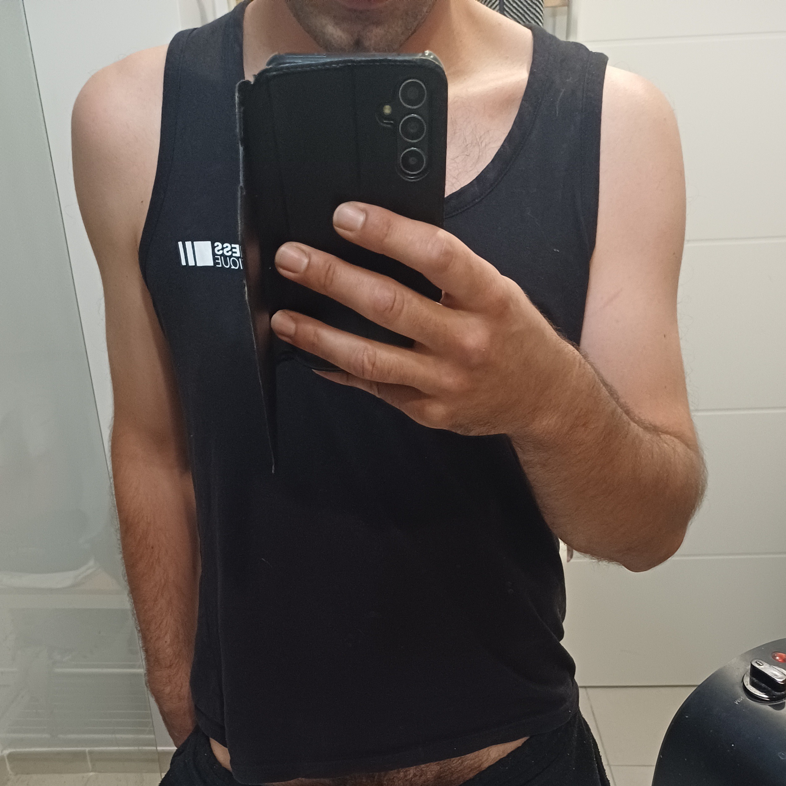 Massil - Annonces gay à Mossel Profil de Massil, 42 ans, Annonces gay à Mossel (Fribourg)