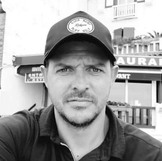 Nouma - Annonces gay à Avry-devant-Pont Profil de Nouma, 43 ans, Annonces gay à Avry-devant-Pont (Fribourg)