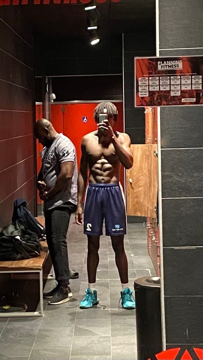 Jayce - Annonces gay à Léchelles Profil de Jayce, 39 ans, Annonces gay à Léchelles (Fribourg)