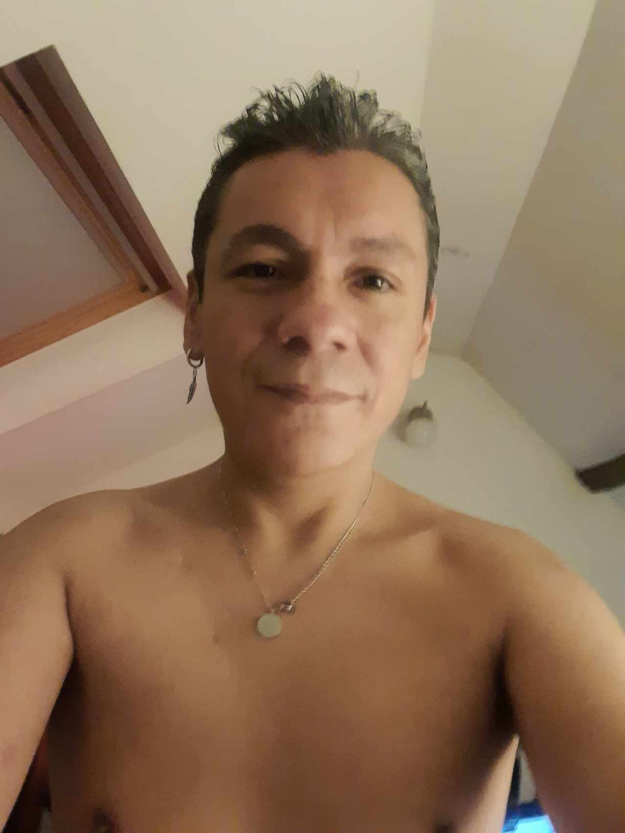 Profil de Boubker, 23 ans, Annonces gay à Albeuve (Fribourg)