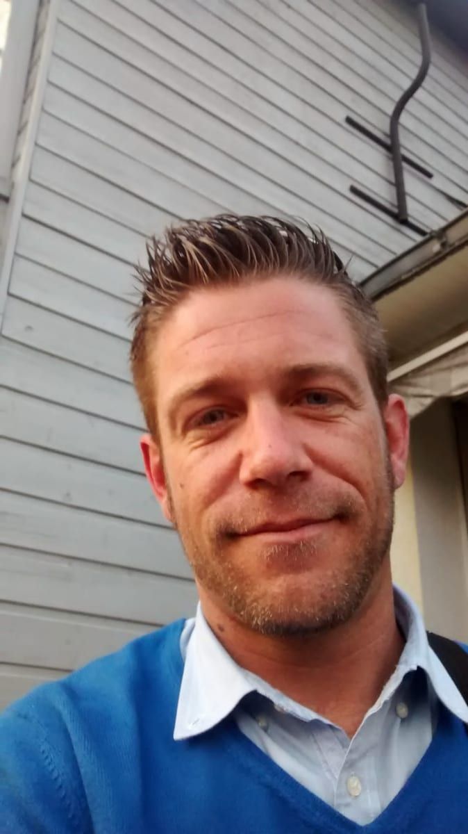 Mahi - Annonces gay à Vuisternens-devant-Romont Profil de Mahi, 32 ans, Annonces gay à Vuisternens-devant-Romont (Fribourg)