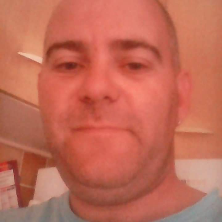 Maher - Annonces gay à Mannens Profil de Maher, 28 ans, Annonces gay à Mannens (Fribourg)