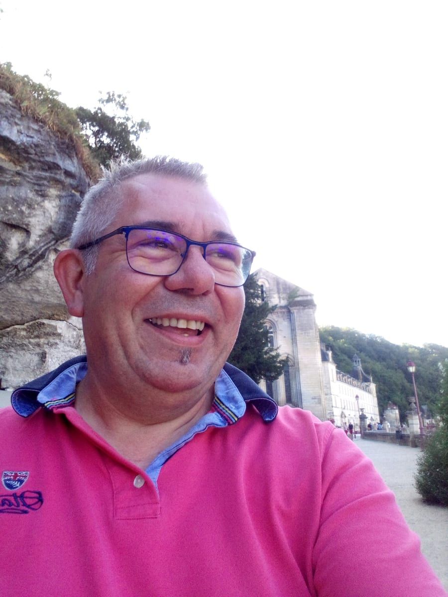 Hacen - Annonces gay à Flamatt Profil de Hacen, 32 ans, Annonces gay à Flamatt (Fribourg)