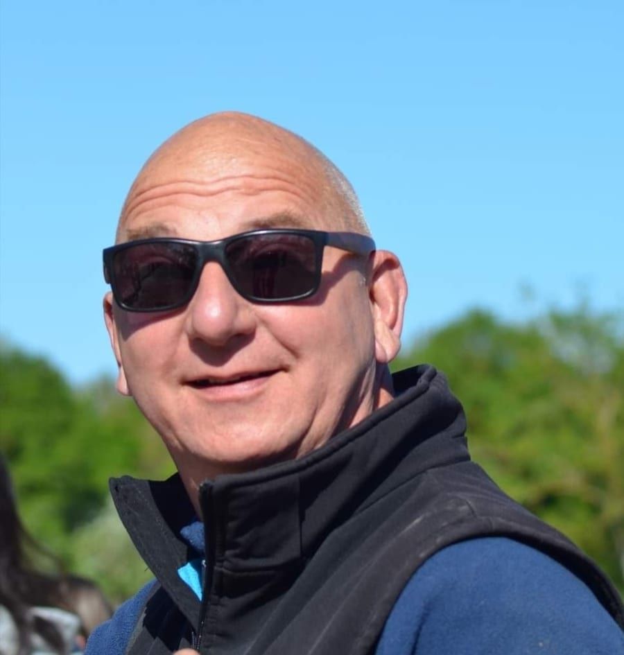 Duarte - Annonces gay à Oleyres Profil de Duarte, 40 ans, Annonces gay à Oleyres (Fribourg)
