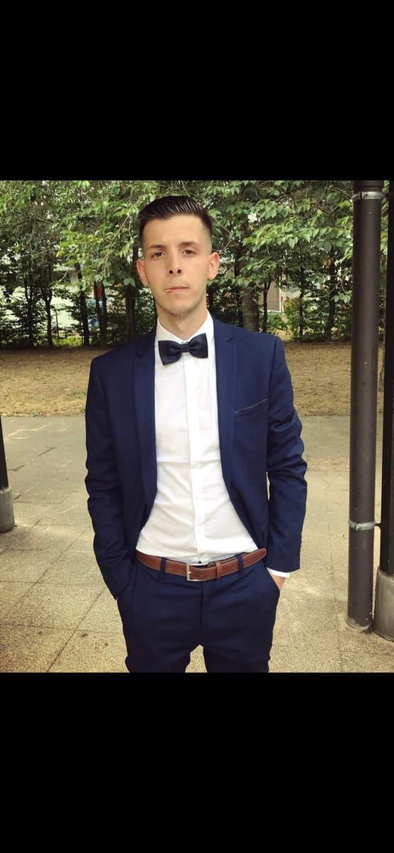 Goulwen - Annonces gay à Morat Profil de Goulwen, 32 ans, Annonces gay à Morat (Fribourg)