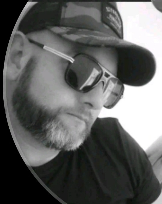 Profil de Teri, 25 ans, Annonces gay à Vallon (Fribourg)