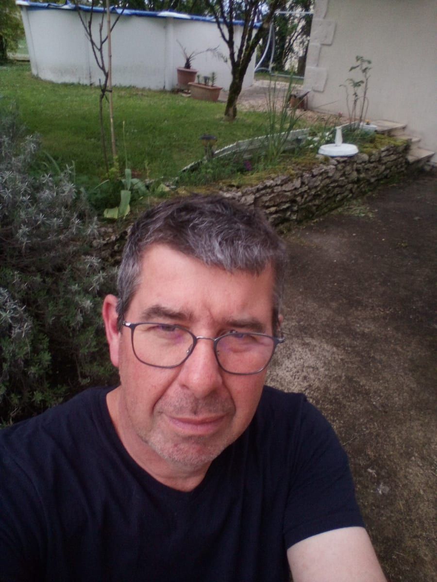 Profil de Gratien, 36 ans, Annonces gay à Russy (Fribourg)
