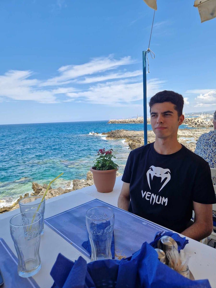 Profil de Giovan, 26 ans, Annonces gay à Corbières (Fribourg)