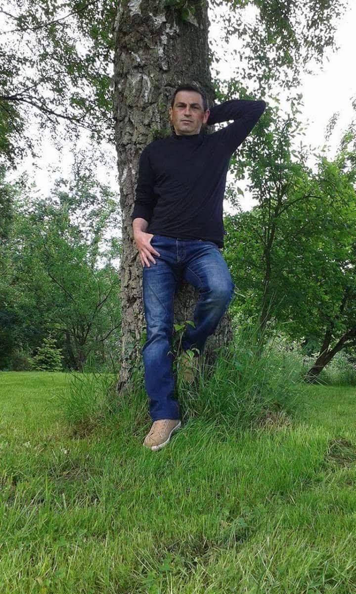 Jerson - Annonces gay à Dompierre FR Profil de Jerson, 33 ans, Annonces gay à Dompierre FR (Fribourg)