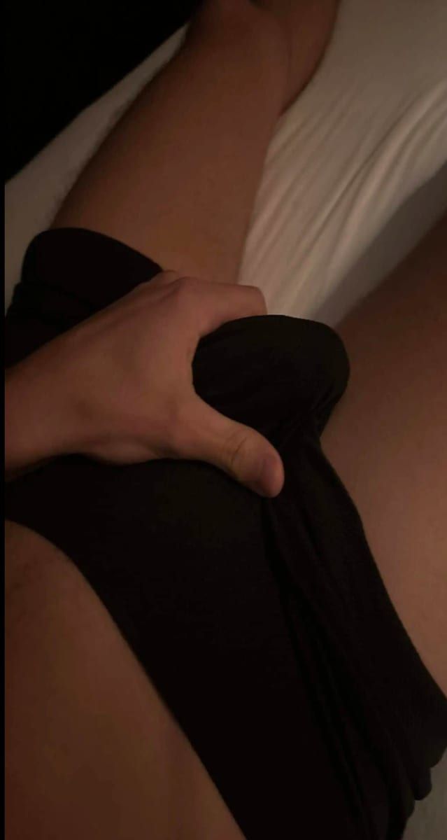Alon - Annonces gay à Chénens Profil de Alon, 35 ans, Annonces gay à Chénens (Fribourg)