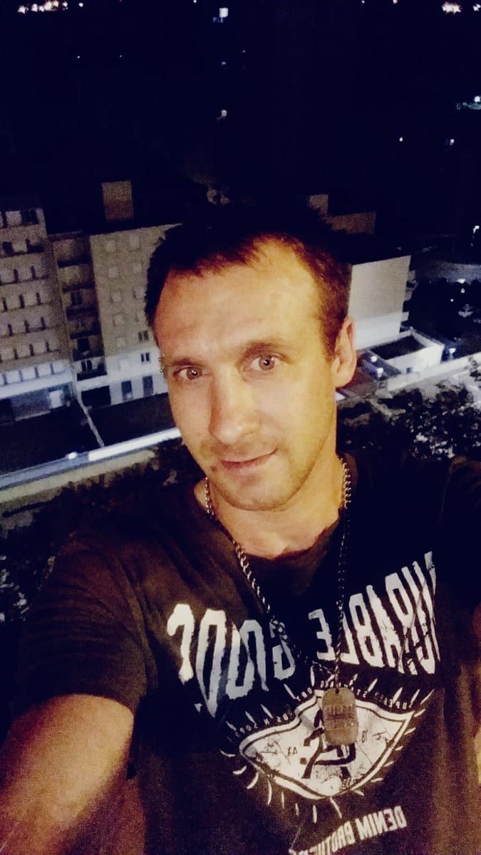 Panpi - Annonces gay à Planfayon Profil de Panpi, 32 ans, Annonces gay à Planfayon (Fribourg)