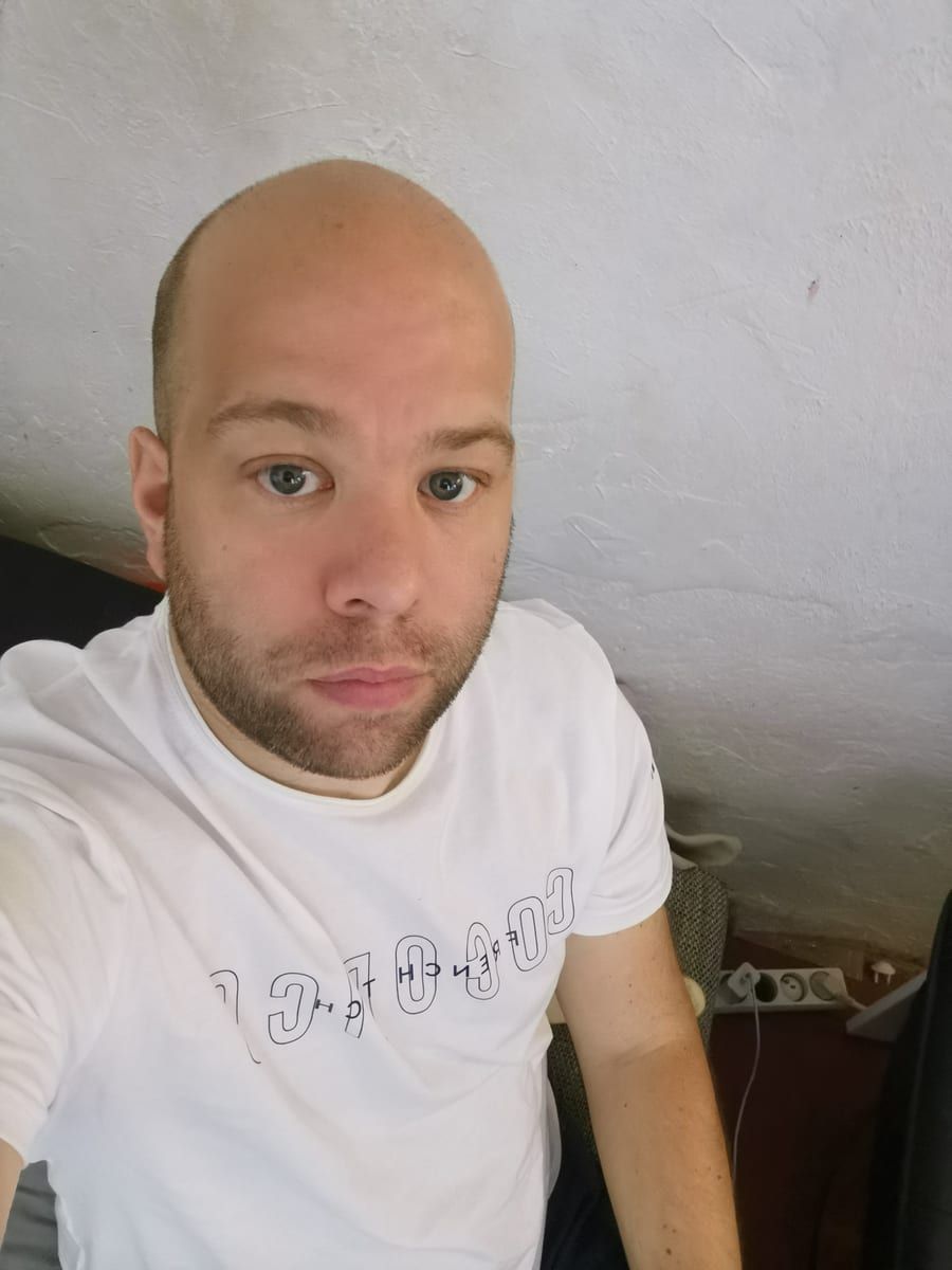 Profil de Lenni, 24 ans, Annonces gay à Gumefens (Fribourg)