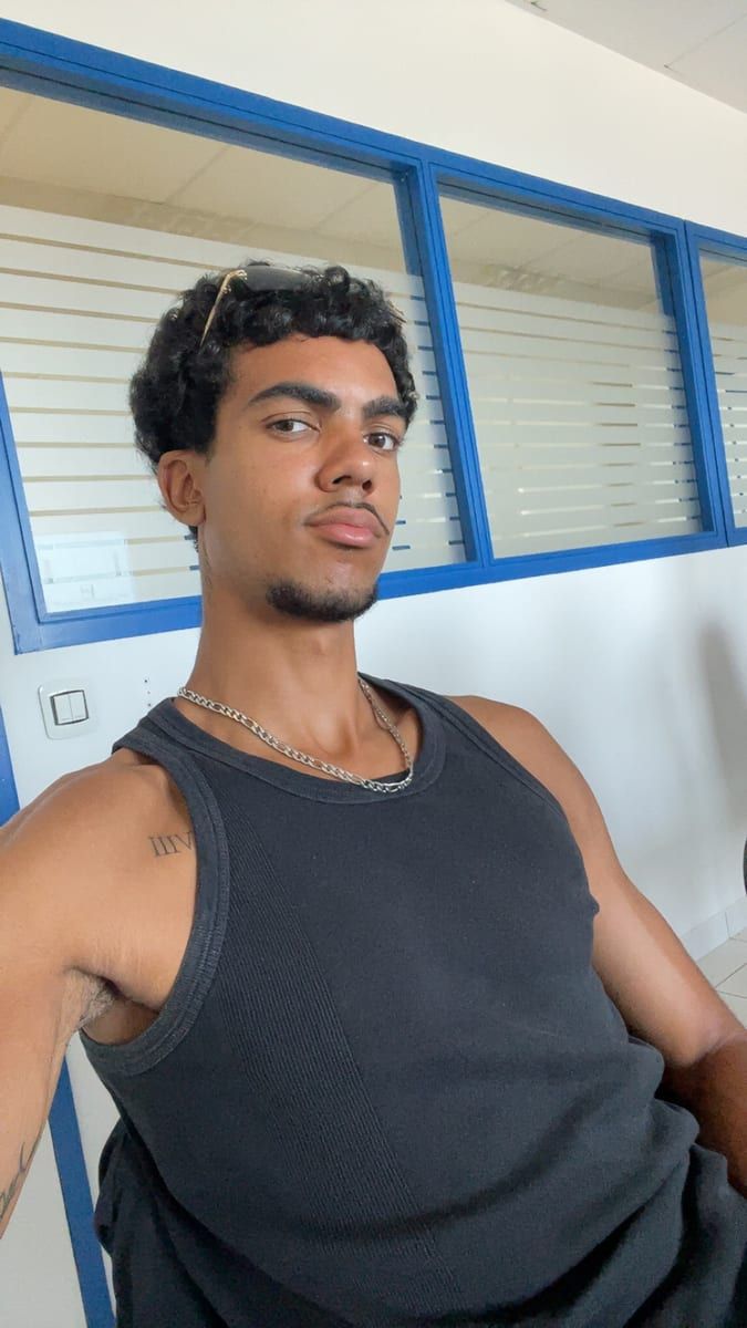 Nathys - Annonces gay à Sangernboden Profil de Nathys, 22 ans, Annonces gay à Sangernboden (Fribourg)