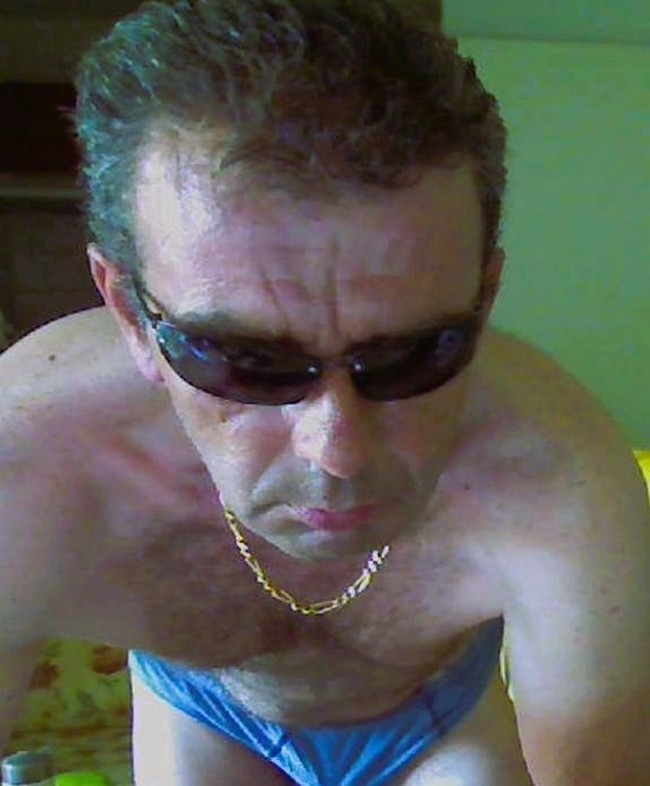 Erwen - Annonces gay à Lurtigen Profil de Erwen, 25 ans, Annonces gay à Lurtigen (Fribourg)