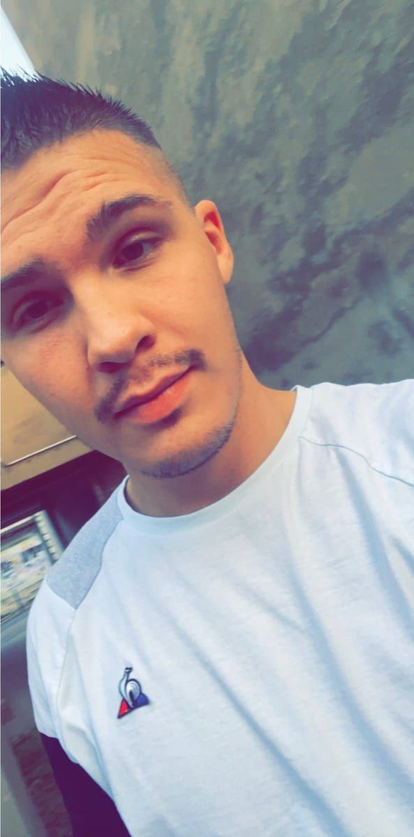 Dylan - Annonces gay à Rossens FR Profil de Dylan, 26 ans, Annonces gay à Rossens FR (Fribourg)