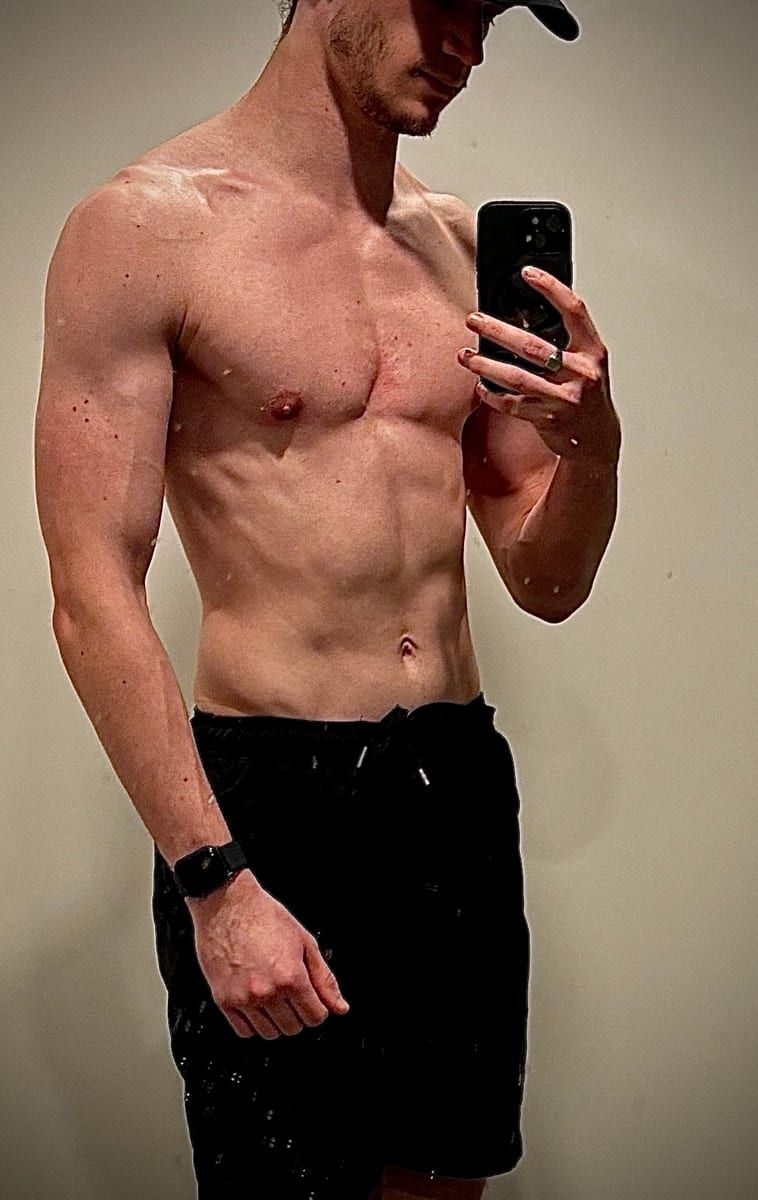 Yves - Annonces gay à Grolley Profil de Yves, 45 ans, Annonces gay à Grolley (Fribourg)