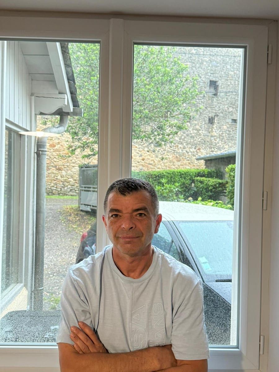Profil de Charlin, 30 ans, Annonces gay à Romont FR (Fribourg)