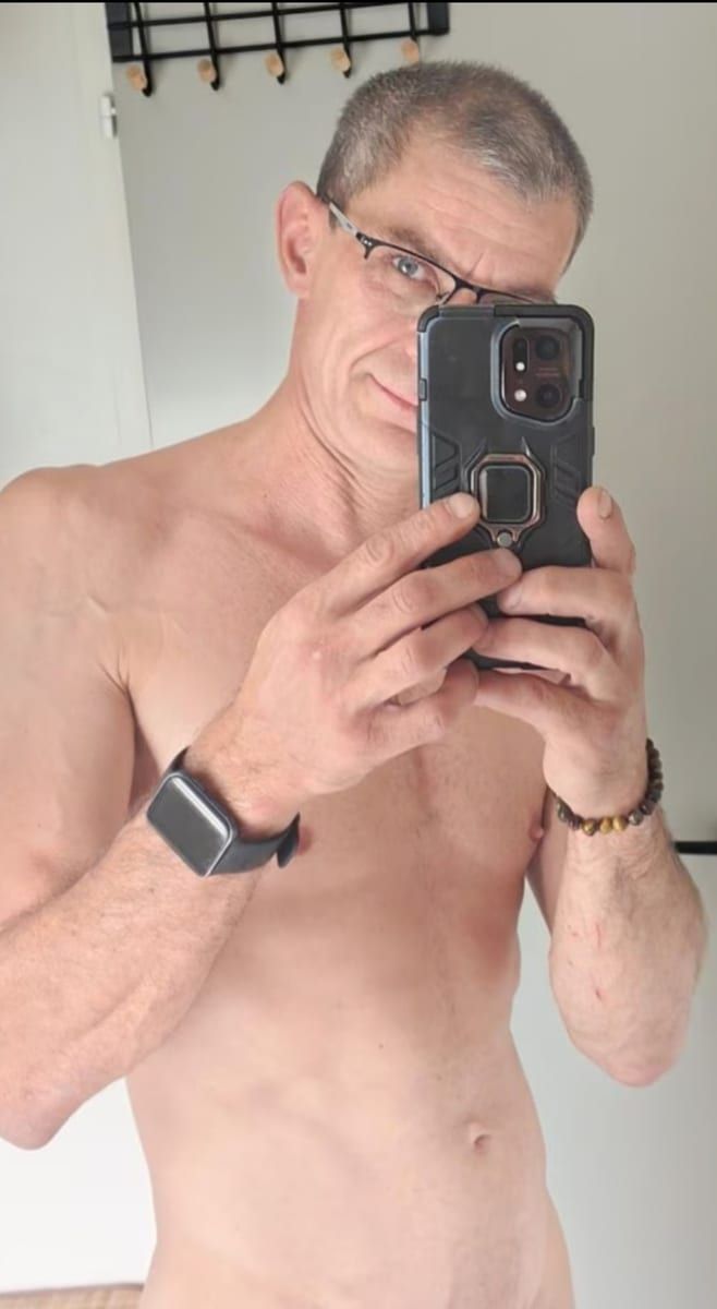 Siegfried - Annonces gay à Cousset Profil de Siegfried, 44 ans, Annonces gay à Cousset (Fribourg)
